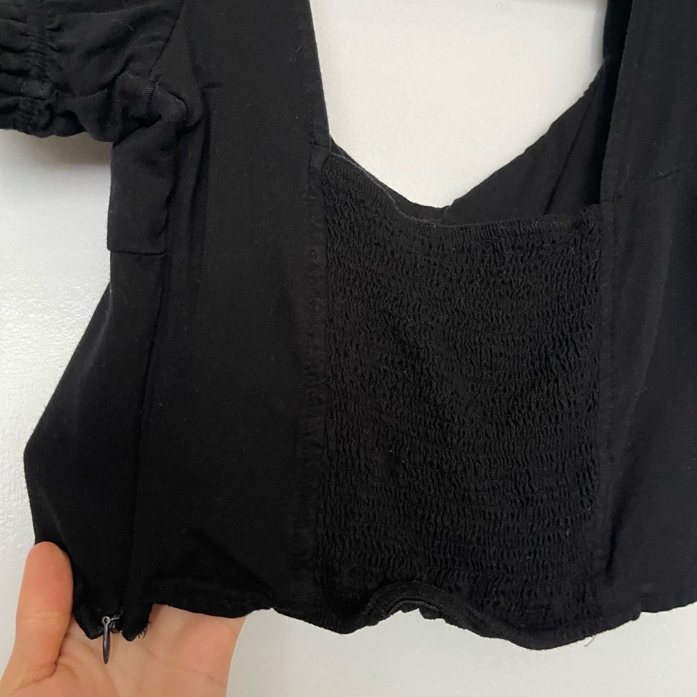 Puff Sleeve Crop Top - Picture 5 of 9